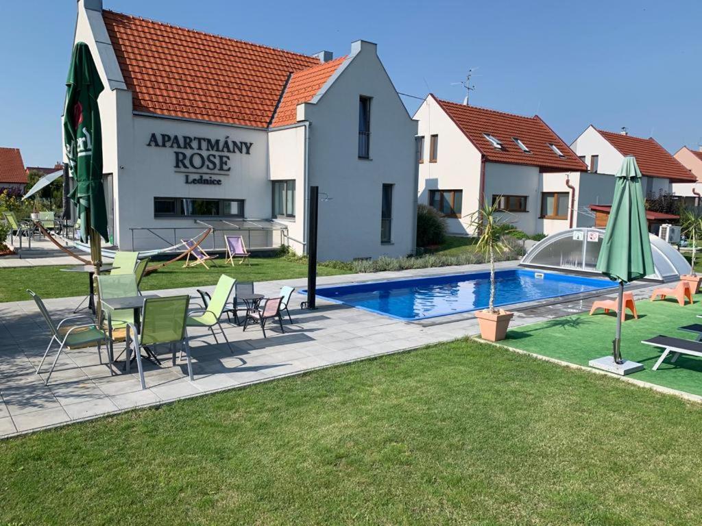 Apartmany Rose Lednice Exterior photo
